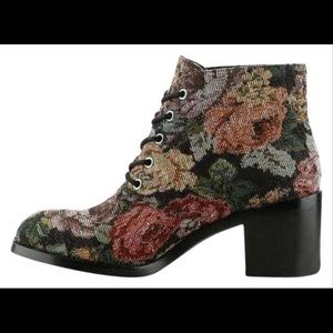 Floral lace-up tapestry booties